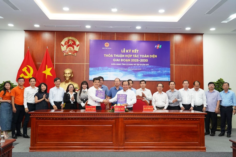 Cà Mau hợp tác chiến lược chuyển đổi số toàn diện