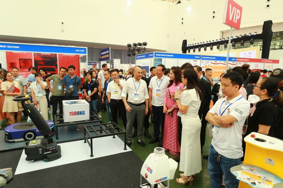 Việt Nam nâng tầm ngành sản xuất thích ứng với xu thế mới