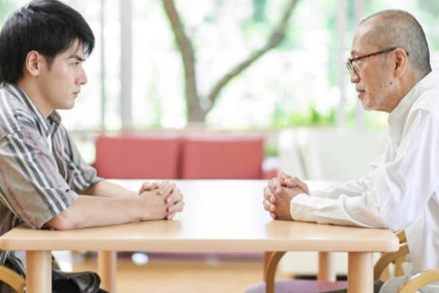 Cùng nhân tình vào nhà nghỉ, tôi muốn ngã quỵ khi có người gọi tên mình