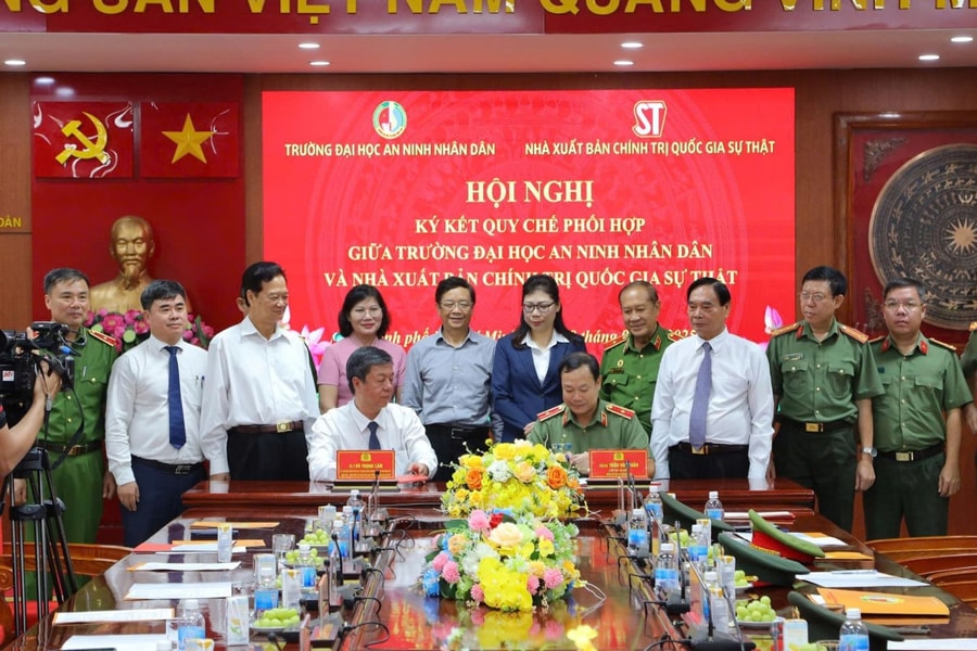 TP Hồ Chí Minh: Ký kết quy chế phối hợp tuyên truyền an ninh quốc gia