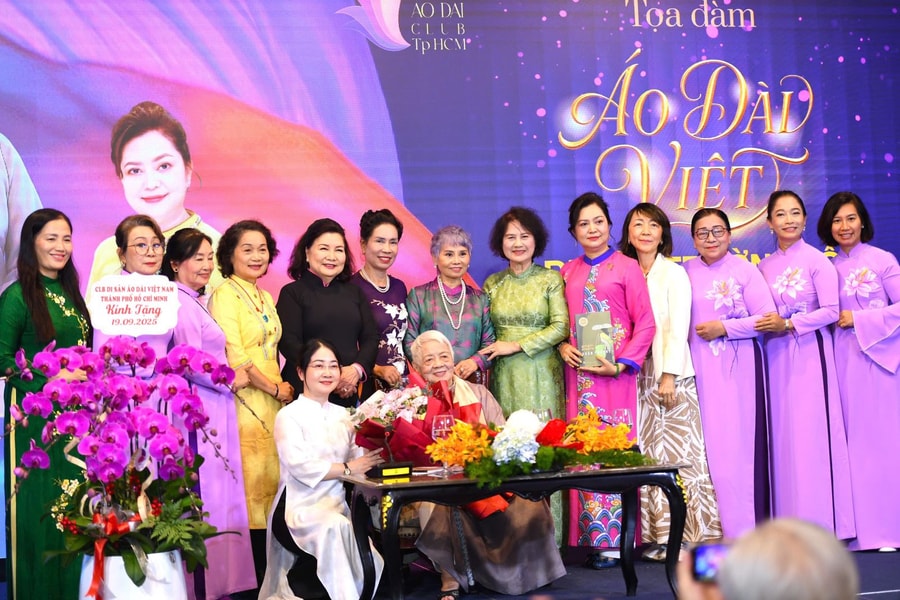 Tìm giải pháp lan tỏa áo dài Việt Nam trong đời sống hiện đại