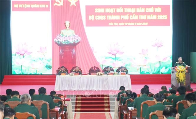 Tháo gỡ vướng mắc, tạo đồng thuận trong đơn vị và lực lượng vũ trang Quân khu 9