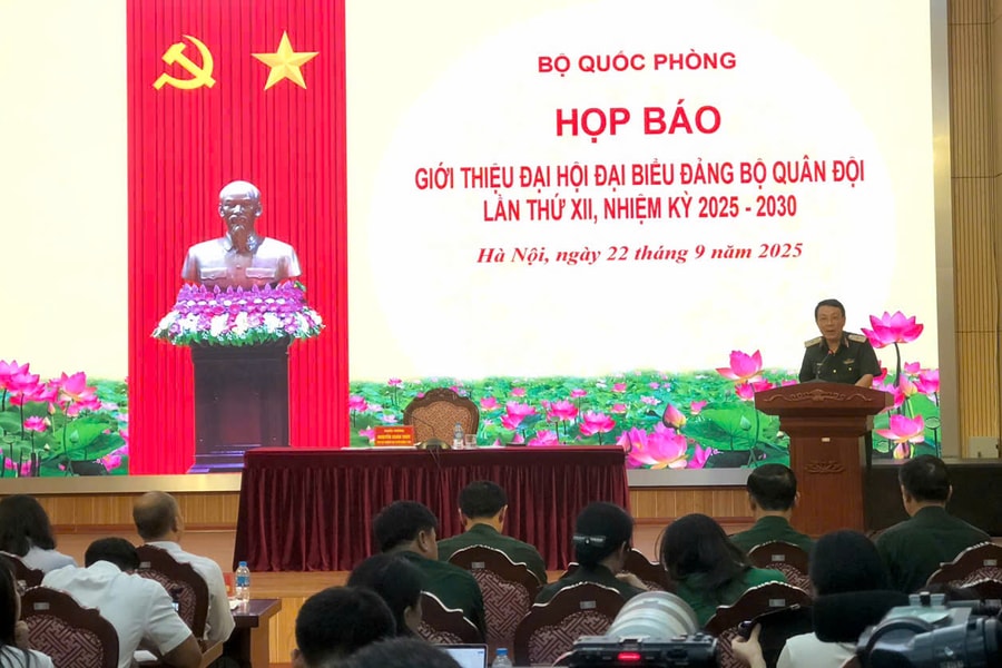 Tiếp tục xây dựng Quân đội cách mạng, chính quy, tinh nhuệ, hiện đại