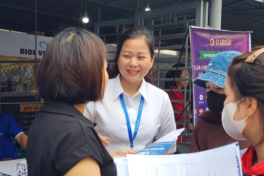 Sàn việc làm quốc gia giúp người lao động thuận lợi tìm việc làm mới