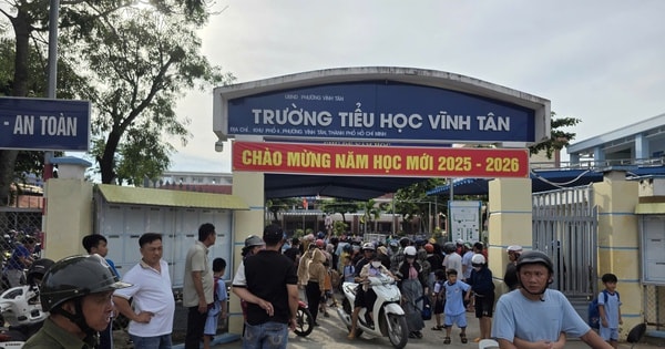 Chỉ đạo khẩn của Chủ tịch UBND TP HCM sau phản ánh trường học xuống cấp nghiêm trọng