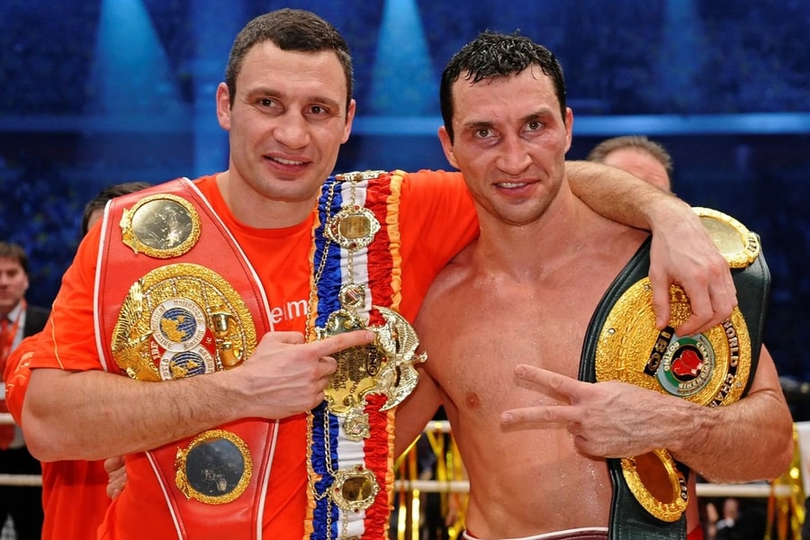 9 ngôi sao thể thao thành chính trị gia nổi bật