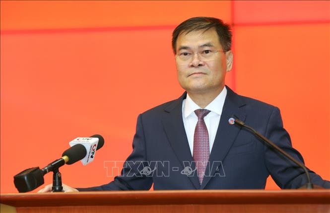 Phê chuẩn kết quả bầu, miễn nhiệm chức vụ Chủ tịch UBND tỉnh Quảng Ninh