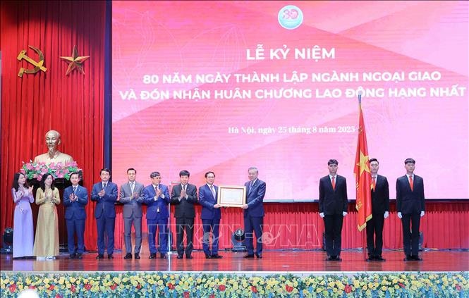 Sáu giải pháp để phát triển ngành Ngoại giao hiện đại, chuyên nghiệp