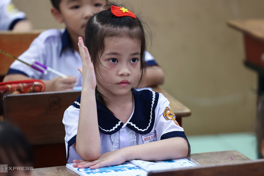 Quay về một bộ sách giáo khoa là 'phù hợp'