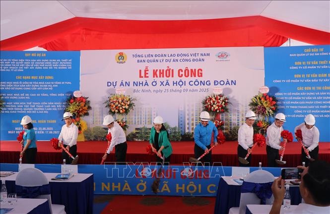 Xây dựng nhà ở Công đoàn giúp công nhân an cư lạc nghiệp