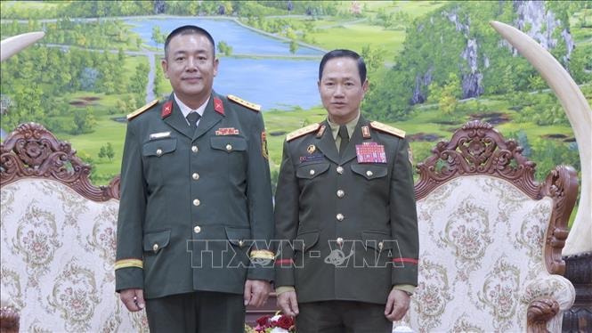 Tăng cường hợp tác quốc phòng giữa hai nước Việt Nam - Lào