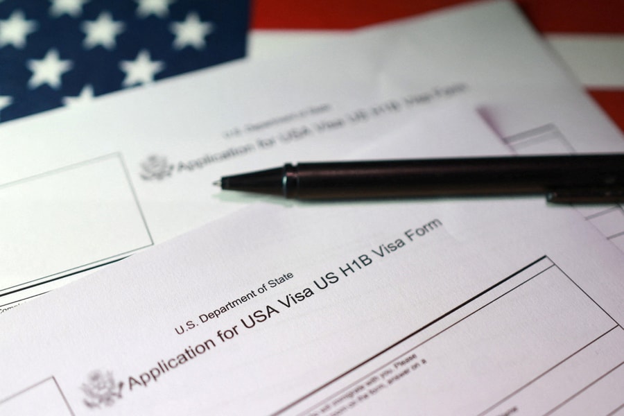 Ngành công nghệ Mỹ chuyển việc ra nước ngoài vì phí thị thực của ông Trump