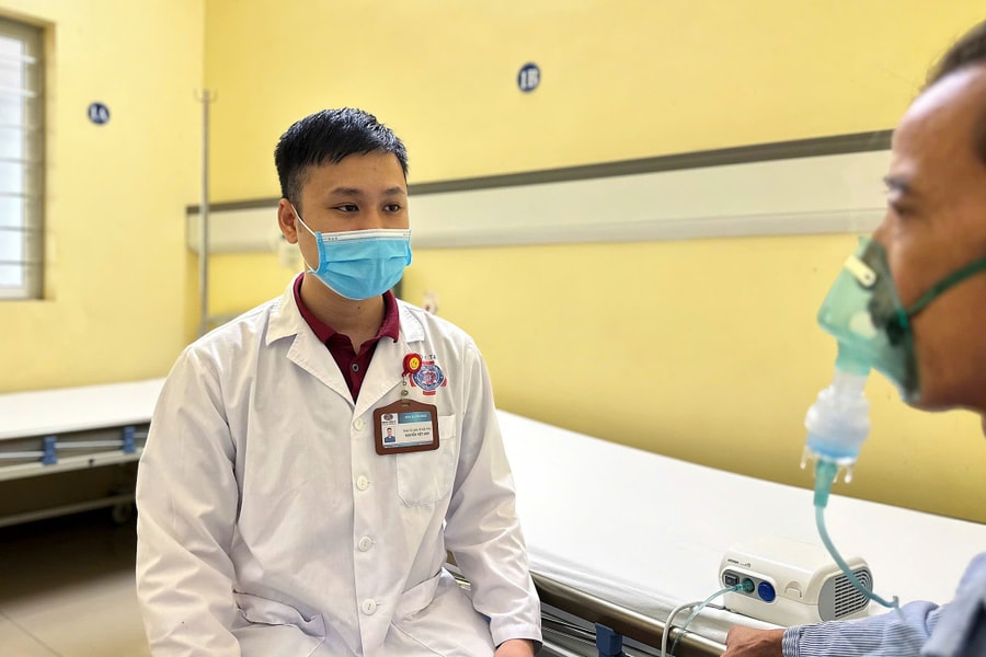 Bỏ chữa ung thư bởi tin 'hóa trị là thuốc độc'