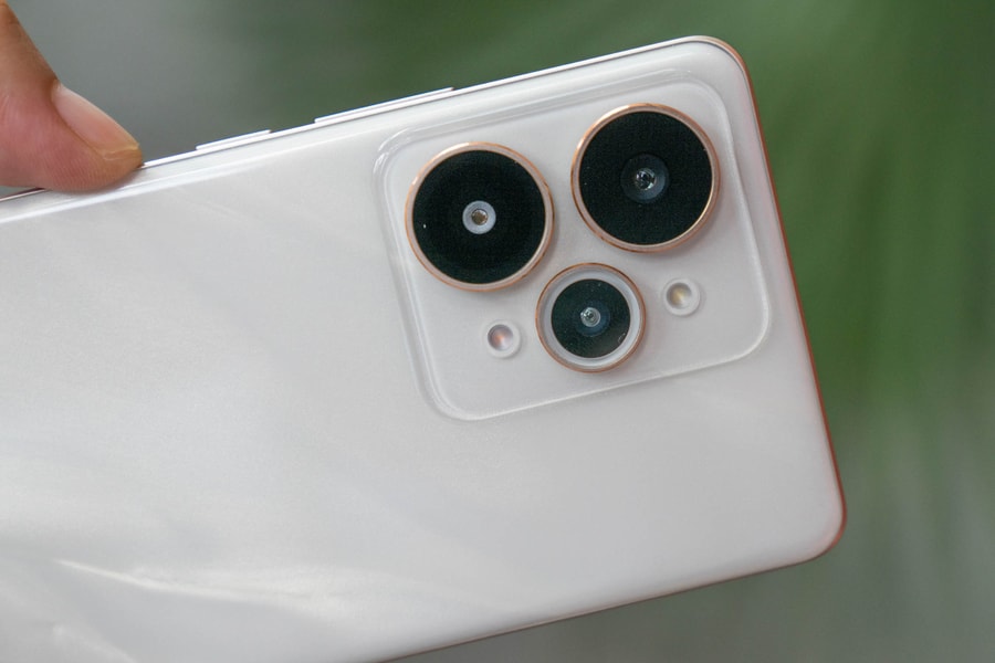 Realme 15 Pro - smartphone cận cao cấp pin 7.000 mAh