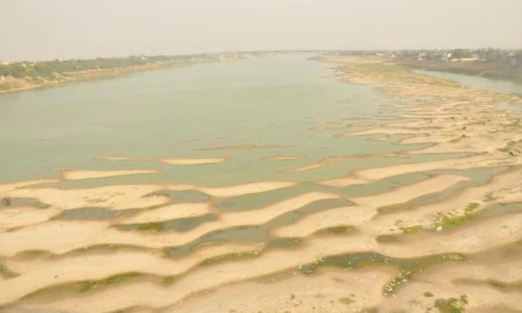 Sông Hằng khô cạn ở tốc độ chưa từng có