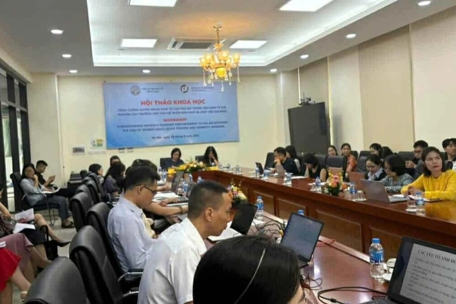 Gần 40% lao động nữ làm việc tự do có thu nhập cao hơn chồng