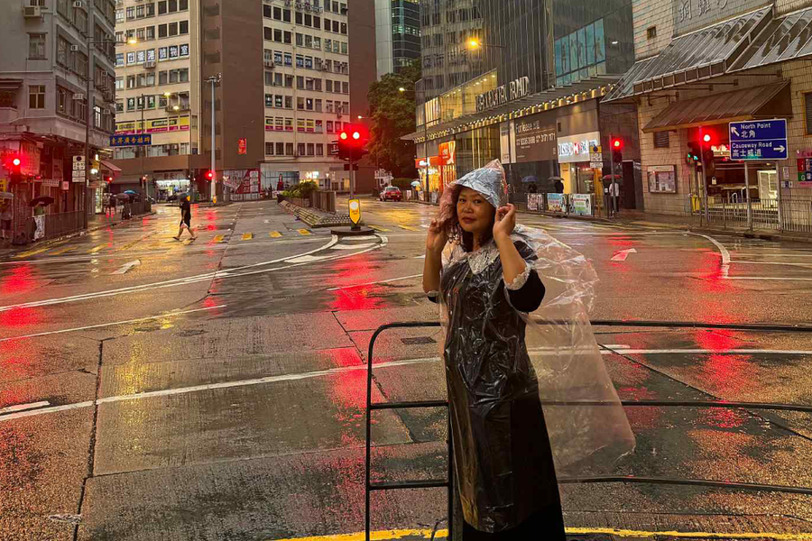 Chuyến đi 'đổ bể' vì bão của gia đình Việt lần đầu du lịch Hong Kong