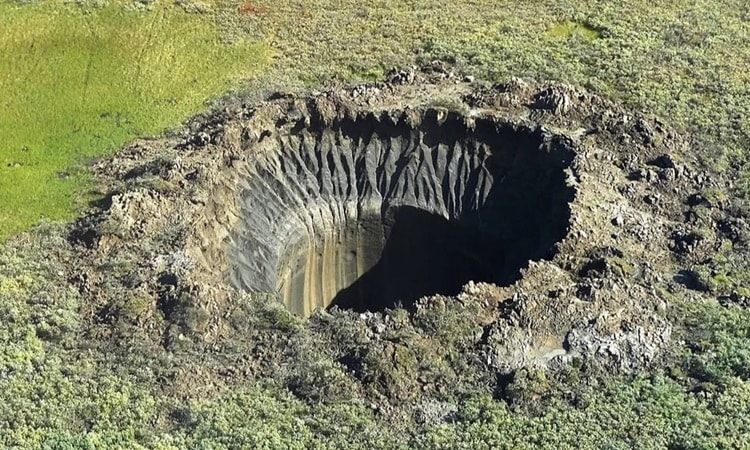 Nguồn gốc những miệng hố phát nổ khổng lồ ở Siberia