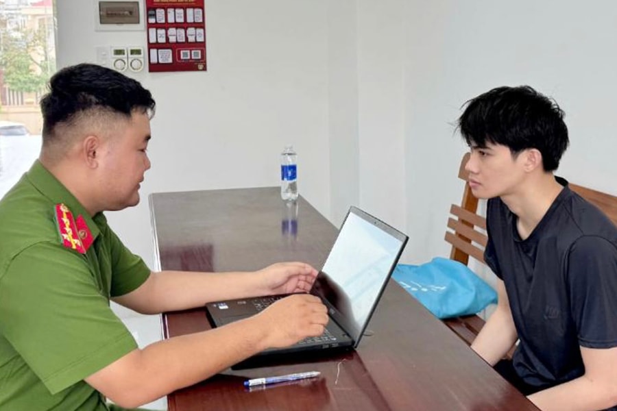 Mất 2,2 tỷ đồng sau cuộc điện thoại với 'nhân viên điện lực'