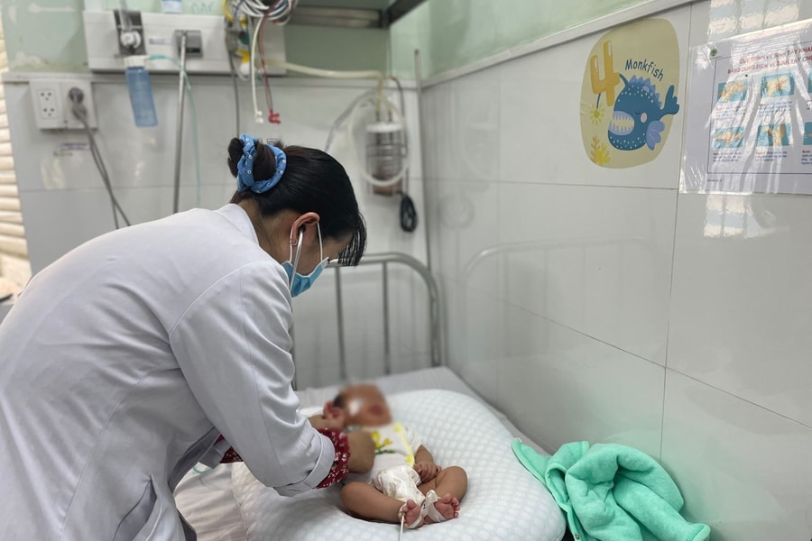 Ho gà xuất hiện tại TP Hồ Chí Minh, trẻ 3 tháng tuổi nhập viện điều trị