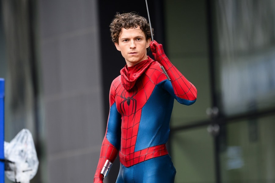 Tài tử 'Người nhện' khổ sở