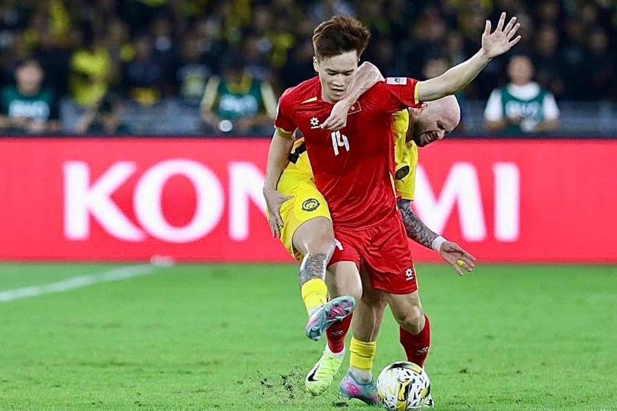 Malaysia lo ngại việc Ban kỷ luật FIFA có người Việt Nam