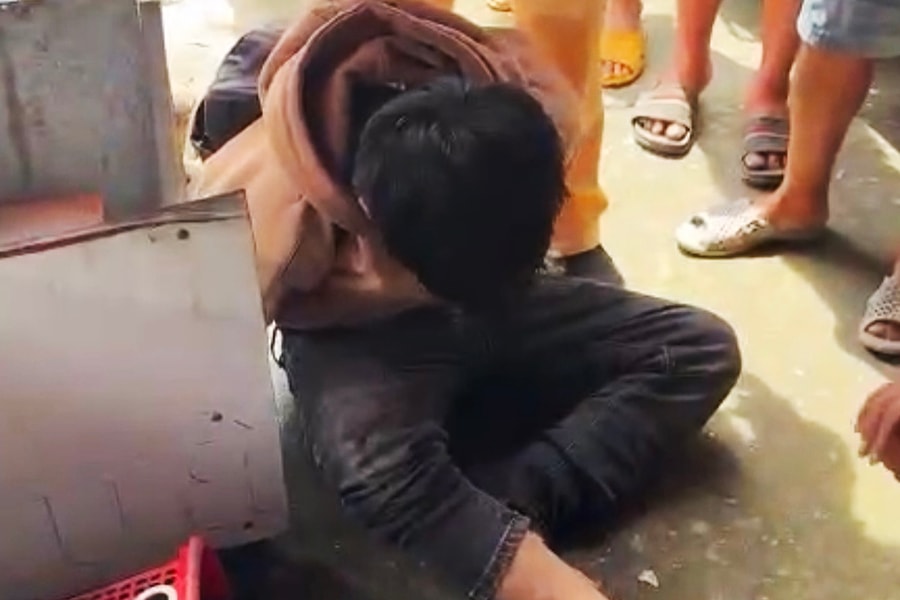 CSGT TP HCM truy đuổi 50 km bắt nghi can trộm ôtô