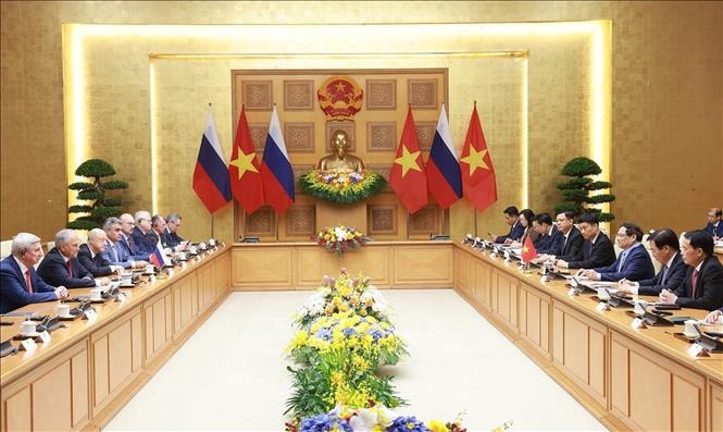 Thủ tướng Chính phủ Phạm Minh Chính hội kiến Chủ tịch Duma Quốc gia Nga