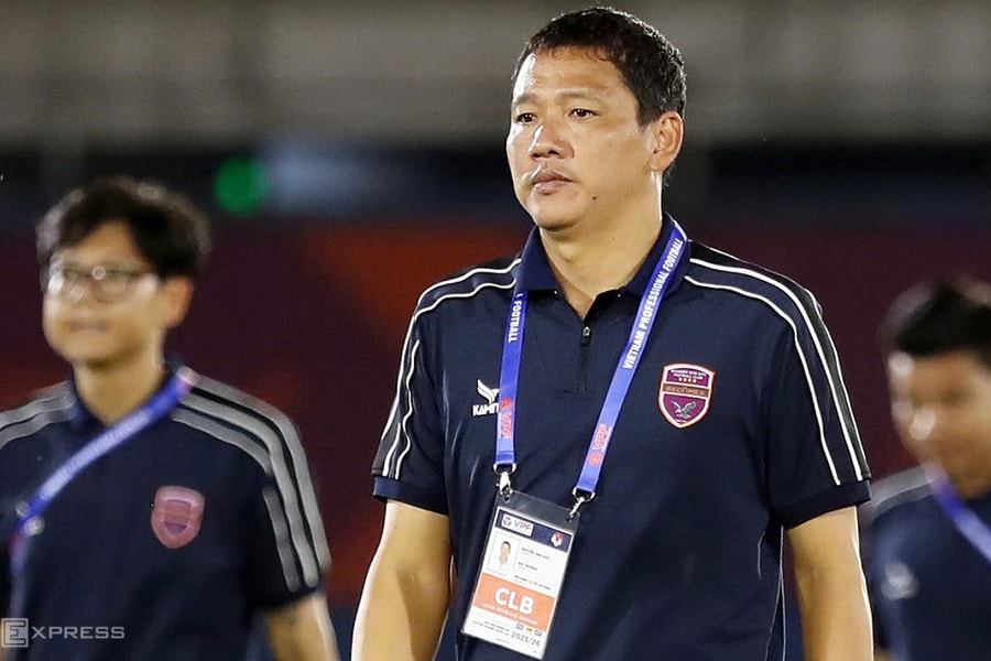 HLV Nguyễn Anh Đức chia tay CLB TP HCM