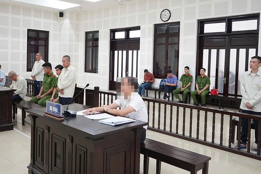 Kế hoạch soán ghế Chủ tịch HĐTV để thâu tóm mỏ cát