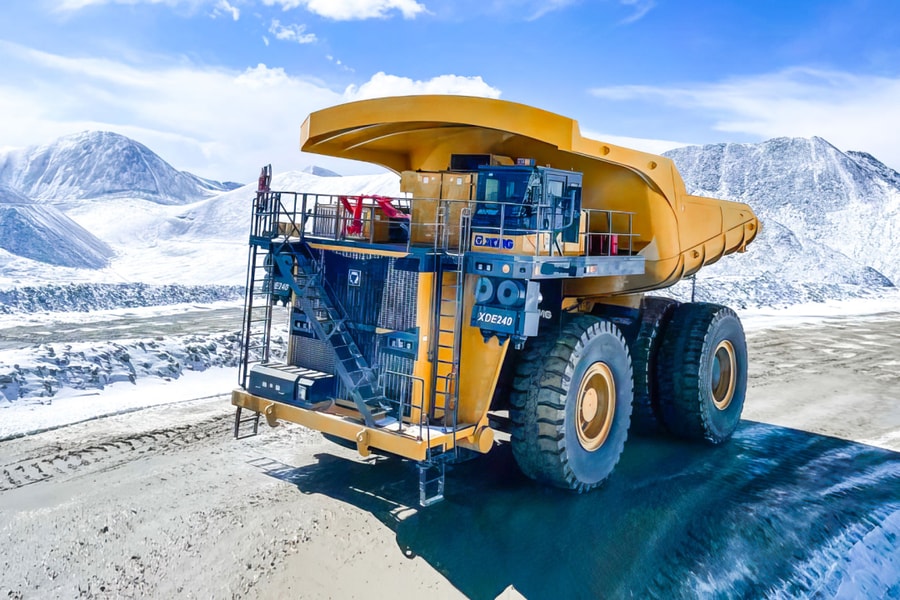 Hãng Trung Quốc thu hàng tỷ USD nhờ bán xe ben chạy điện