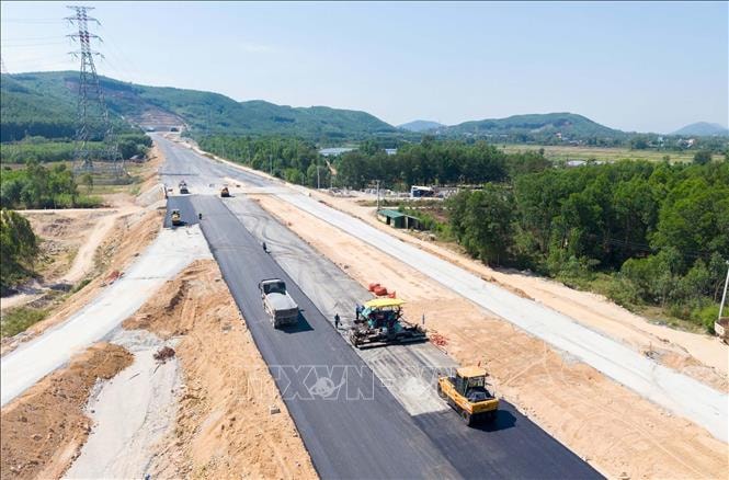 Khó khăn giải phóng mặt bằng dự án giao thông trọng điểm tại Quảng Ngãi