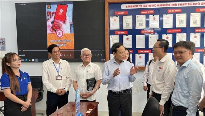 Bí thư Thành ủy TP Hồ Chí Minh: Chú ý tạo động lực cho đội ngũ cán bộ cơ sở