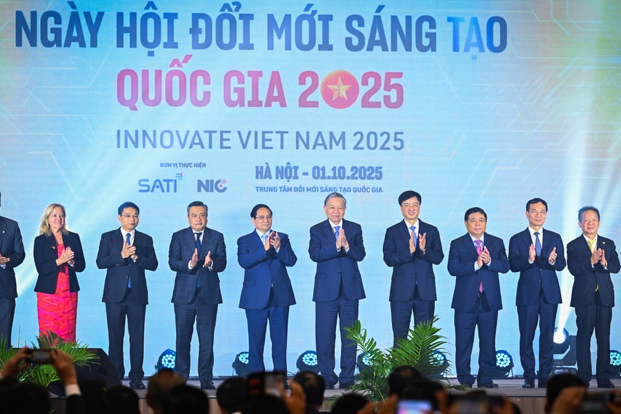 Việt Nam SuperPort giới thiệu loạt giải pháp AI tại VIIE 2025