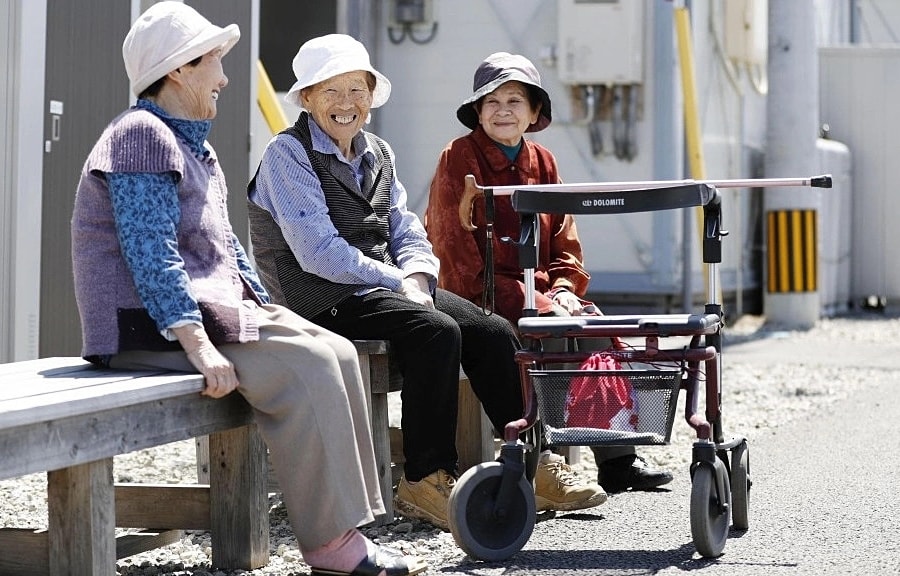 Quá nhiều người sống thọ, thành phố Nhật dừng tặng tiền mừng 88 tuổi