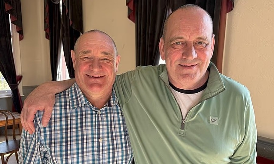 Anh em đoàn tụ sau 58 năm