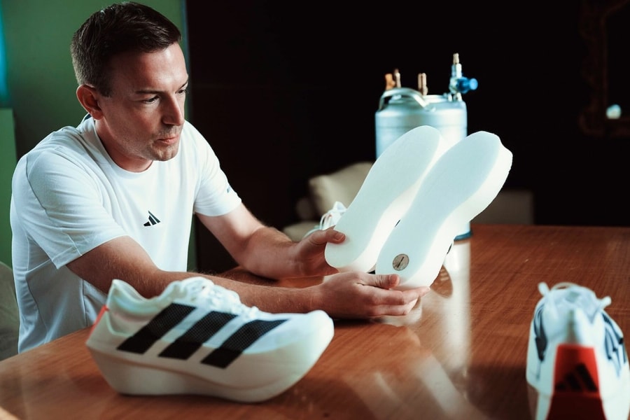 Siêu giày chinh phục 100km sub6 có gì đặc biệt?