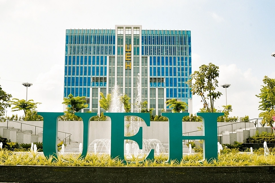 13 đại học đạt doanh thu nghìn tỷ đồng