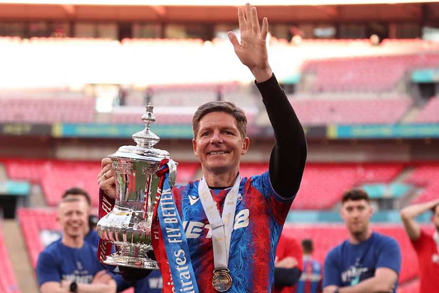 Man Utd được khuyên không bổ nhiệm Oliver Glasner