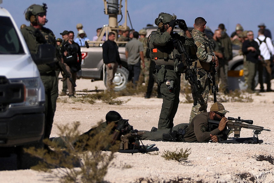 Thủ lĩnh băng đảng thừa nhận bị 'thành trì biên giới' của ông Trump kiềm tỏa