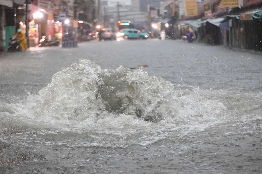 Đề xuất xây hồ ngầm dưới sân bóng để xóa 'rốn ngập' ở TP HCM