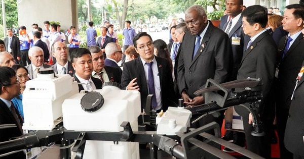 Chủ tịch Quốc hội Cuba ấn tượng với máy bay không người lái do sinh viên Việt Nam nghiên cứu