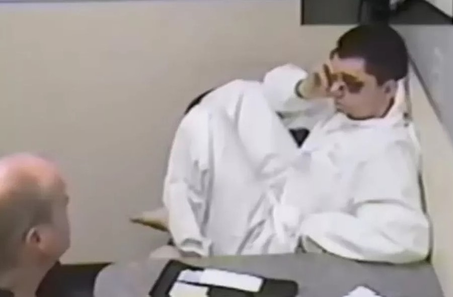 Bi kịch của nạn nhân chịu 6 tiếng thẩm vấn với hai viên đạn trong đầu