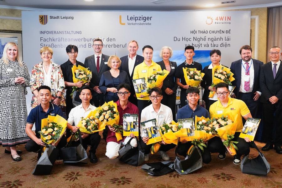 Lao động sang Đức lái tàu điện, xe buýt nhận lương 100 triệu đồng