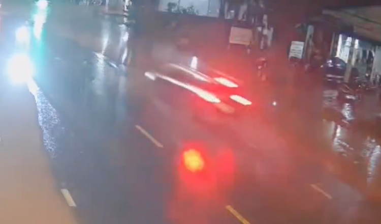 Chủ tịch xã bị ôtô tông tử vong khi phân luồng giao thông