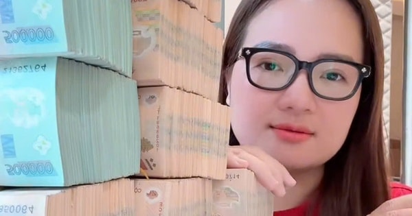 CLIP: Những màn khoe của "gây choáng" của Hoàng Hường