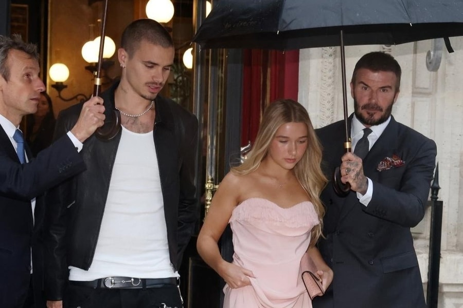 Harper Beckham ngày càng xinh đẹp