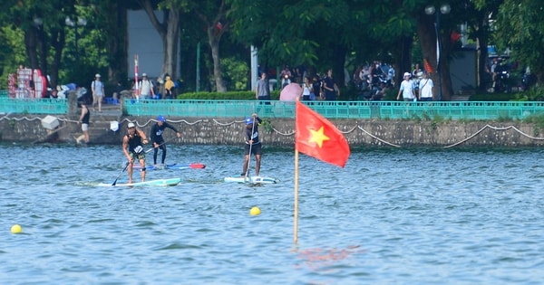 Hồ Tây bừng sức trẻ với màn tranh tài tại Giải Bơi chải Thuyền rồng – Ván SUP 2025