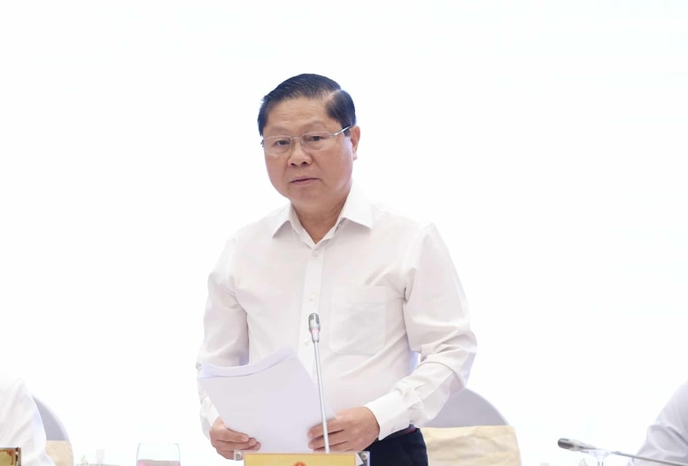 Thứ trưởng Lê Tấn Dũng trả lời về khoản đóng góp ‘biến tướng’ thành bắt buộc