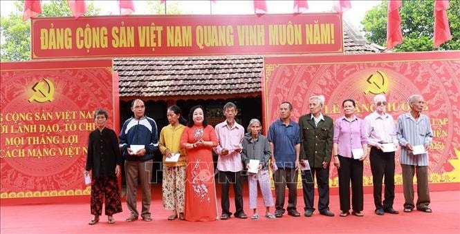 Kỷ niệm 95 năm Ngày thành lập Chi bộ Đảng Cộng sản đầu tiên ở Phú Yên